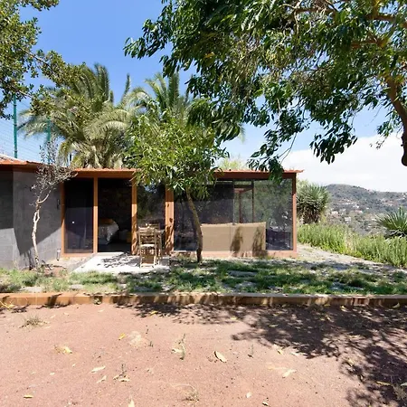 La Casita De La Orilla De Penate Villa