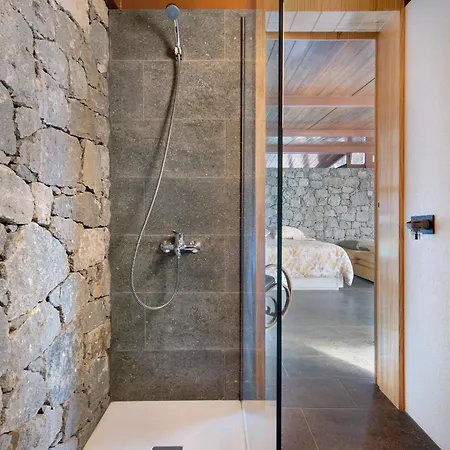 La Casita De La Orilla De Penate *